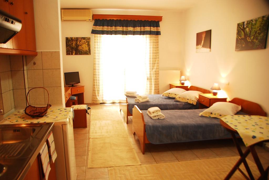 Saonisos Aparthotel Kamariotissa Cameră foto